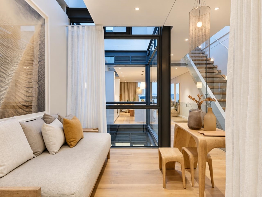 2 Bedroom Property for Sale in De Waterkant Western Cape